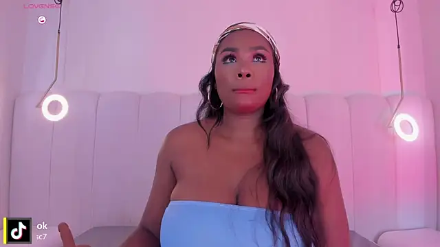  huge boobs ebony online show from 11, 1, 2026