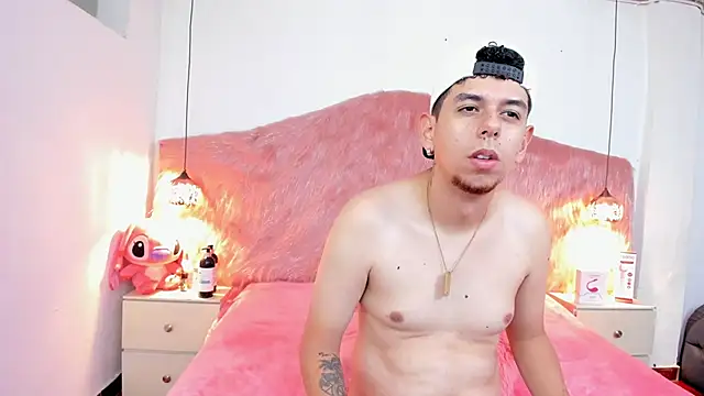 Derek and Skarlet online show from 9, 2, 2026