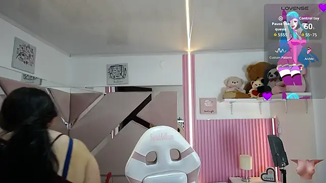  Miaaleon online show from 3, 10, 2025