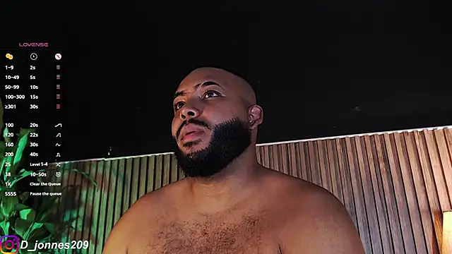 Snapshot of DilanJonnes_ chatting on 2, 10, 2025 DilanJonnes online show from 2, 10, 2025