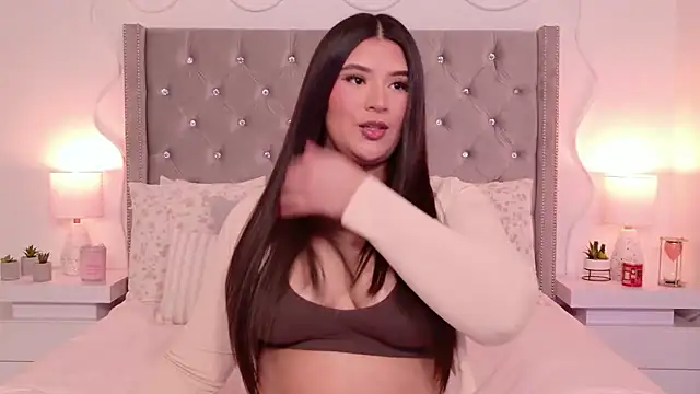 JuliaSUMMERS2022 online show from 17, 1, 2026