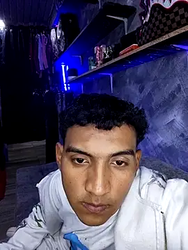 Lian Lee online show from 4, 4, 2026