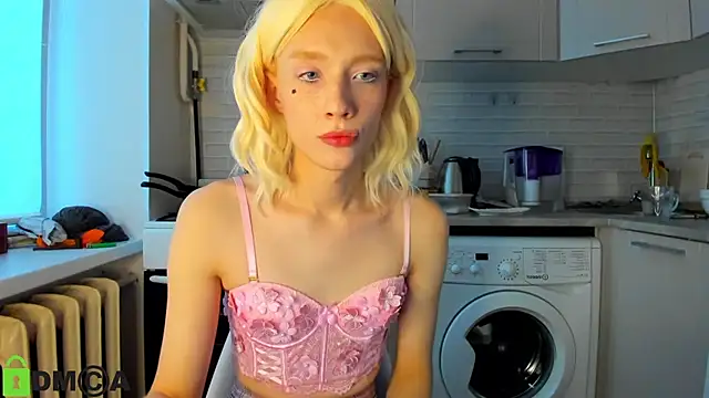  Alice Kitty online show from 18, 12, 2024