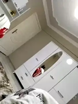 milf hunter 35 online show from 16, 4, 2026