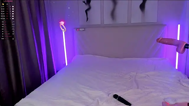 EmmaBarbs online show from 12, 11, 2025