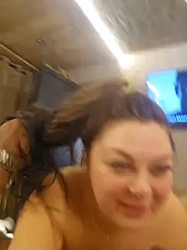 Snapshot of Britishbella chatting on 19, 12, 2024 Britishbella online show from 19, 12, 2024