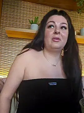 Snapshot of Britishbella chatting on 3, 1, 2025 Britishbella online show from 3, 1, 2025