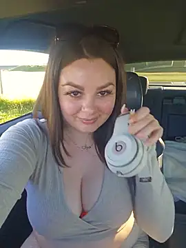 Snapshot of Britishbella chatting on 8, 6, 2026 Britishbella online show from 8, 6, 2026
