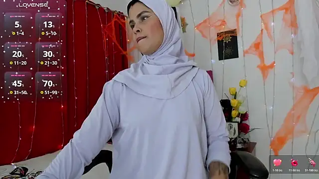 AishaAmin  online show from 1, 11, 2025