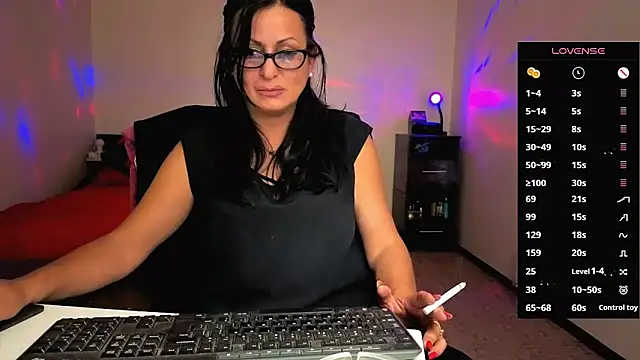 Snapshot of YourDreamLoverr chatting on 24, 9, 2025 YourDreamLoverr online show from 24, 9, 2025