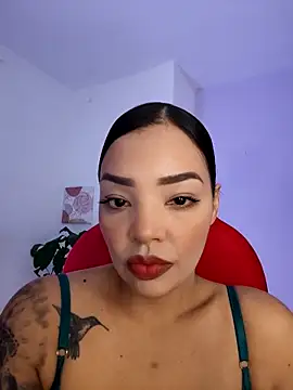 Snapshot of Sara_LipsX chatting on 19, 11, 2025 Sara LipsX online show from 19, 11, 2025