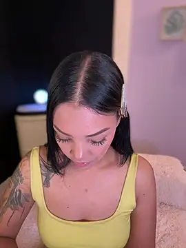 Snapshot of Sara_LipsX chatting on 3, 3, 2026 Sara LipsX online show from 3, 3, 2026