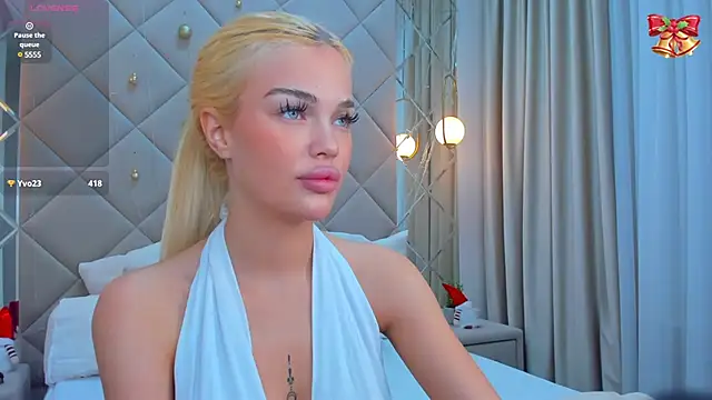 Angel Sapphire  online show from 30, 1, 2025