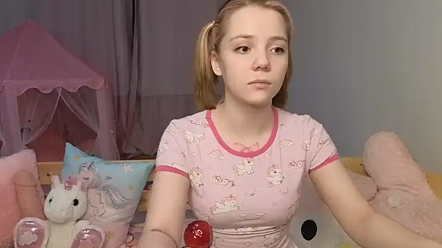 Snapshot of PrincessLittleKiki chatting on 10, 2, 2026 PrincessLittleKiki online show from 10, 2, 2026