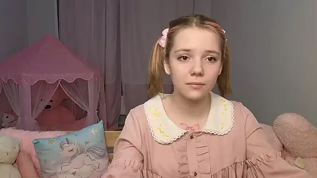 Snapshot of PrincessLittleKiki chatting on 2, 3, 2026 PrincessLittleKiki online show from 2, 3, 2026