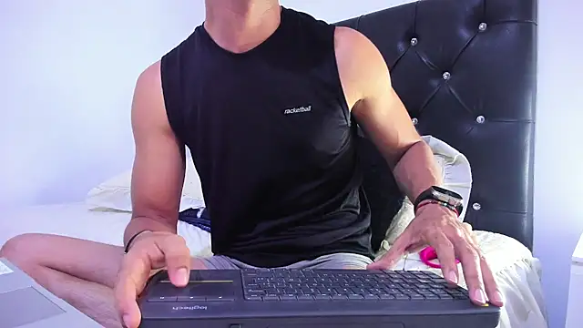 Sebastian-Dash online show from 13, 1, 2025