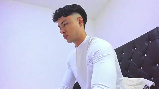 Sebastian-Dash online show from 12, 2, 2025