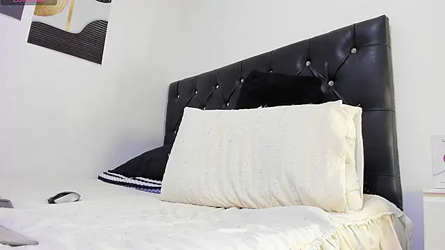 Sebastian-Dash online show from 8, 11, 2025