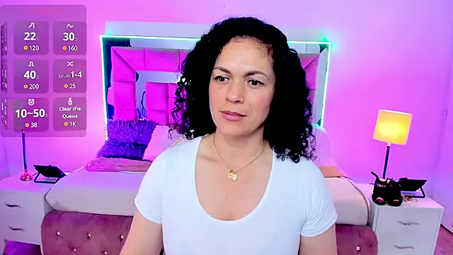 Aliciia cute1 online show from 24, 2, 2025