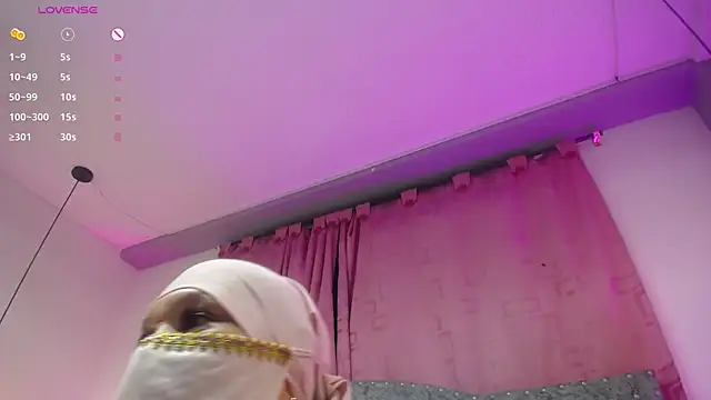 Uzziah Sabag online show from 28, 10, 2025