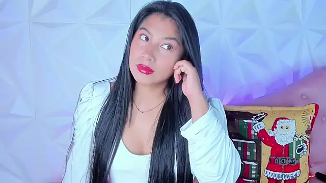 LinnaGardenia online show from 18, 12, 2024