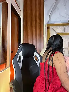 LinnaGardenia online show from 6, 1, 2026