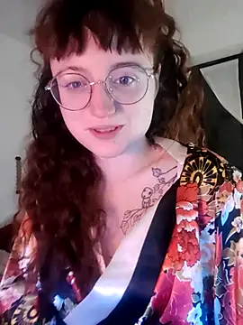  foxygirl  online show from 4, 3, 2025