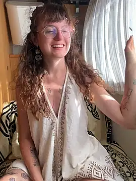 Snapshot of _foxygirl_ chatting on 14, 6, 2026 foxygirl online show from 14, 6, 2026