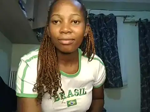 Snapshot of Petitiebooty chatting on 26, 1, 2025 Petitiebooty online show from 26, 1, 2025