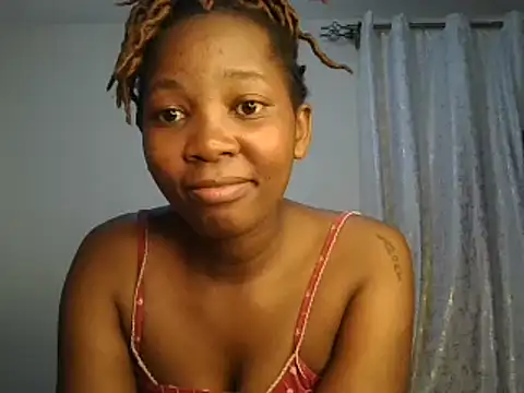 Snapshot of Petitiebooty chatting on 13, 3, 2025 Petitiebooty online show from 13, 3, 2025