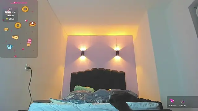 Sofia Clauss  online show from 3, 10, 2025