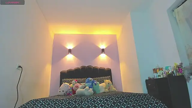 Sofia Clauss  online show from 17, 5, 2026