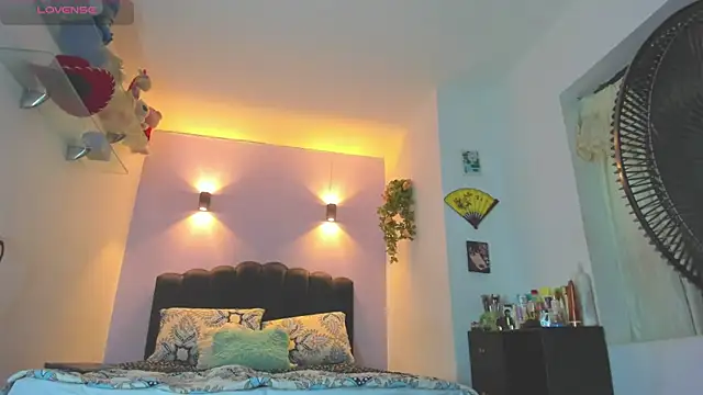 Snapshot of Sofia_Clauss_ chatting on 3, 7, 2026 Sofia Clauss online show from 3, 7, 2026