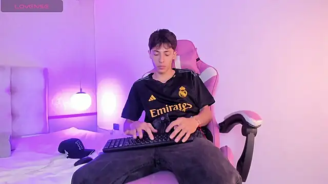 AlessandroDybala online show from 28, 12, 2024