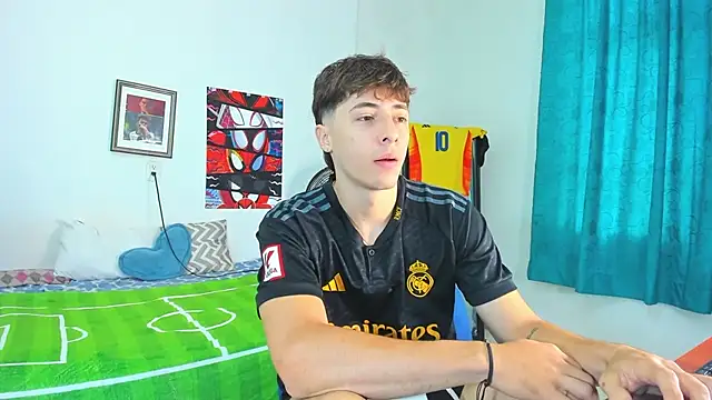 Snapshot of AlessandroDybala chatting on 5, 6, 2026 AlessandroDybala online show from 5, 6, 2026