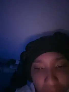 sensitive brunette online show from 28, 3, 2026