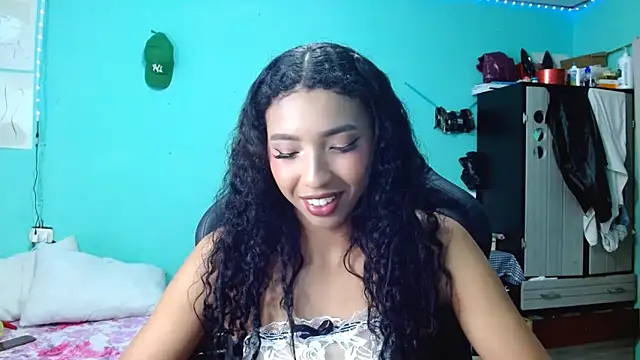 sensitive brunette online show from 24, 4, 2026