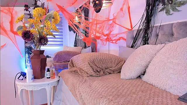 Tom cooper  online show from 19, 10, 2025