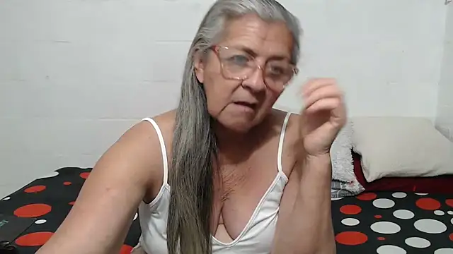 candy mature  online show from 16, 12, 2025