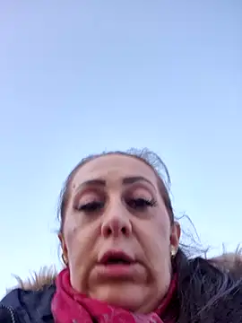 AvaLloyd online show from 24, 2, 2025