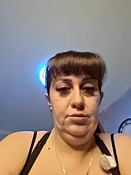 AvaLloyd online show from 8, 1, 2026