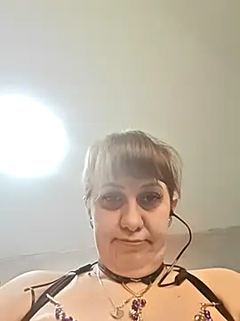 AvaLloyd online show from 16, 3, 2026