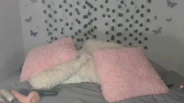 Selena v online show from 19, 2, 2025