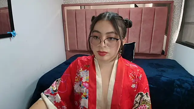 Snapshot of MiaWils_ chatting on 20, 5, 2026 MiaWils online show from 20, 5, 2026