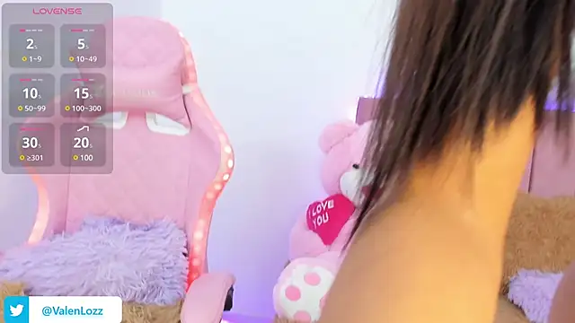 Snapshot of catty_20 chatting on 4, 12, 2024 catty 20 online show from 4, 12, 2024