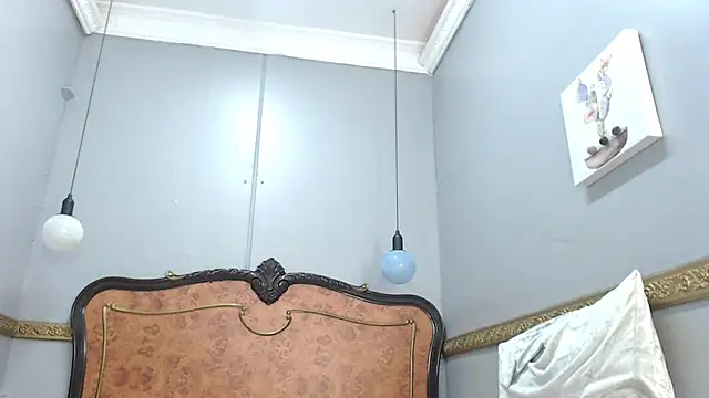 MilanZaire online show from 30, 1, 2025