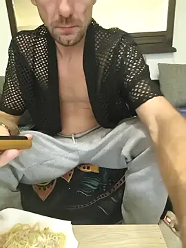 SquirtLover XL online show from 26, 10, 2025