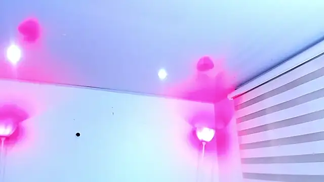 lina bedoya  online show from 18, 1, 2025