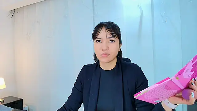 lina bedoya  online show from 20, 9, 2025