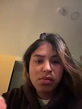 SaraParisi online show from 7, 1, 2026